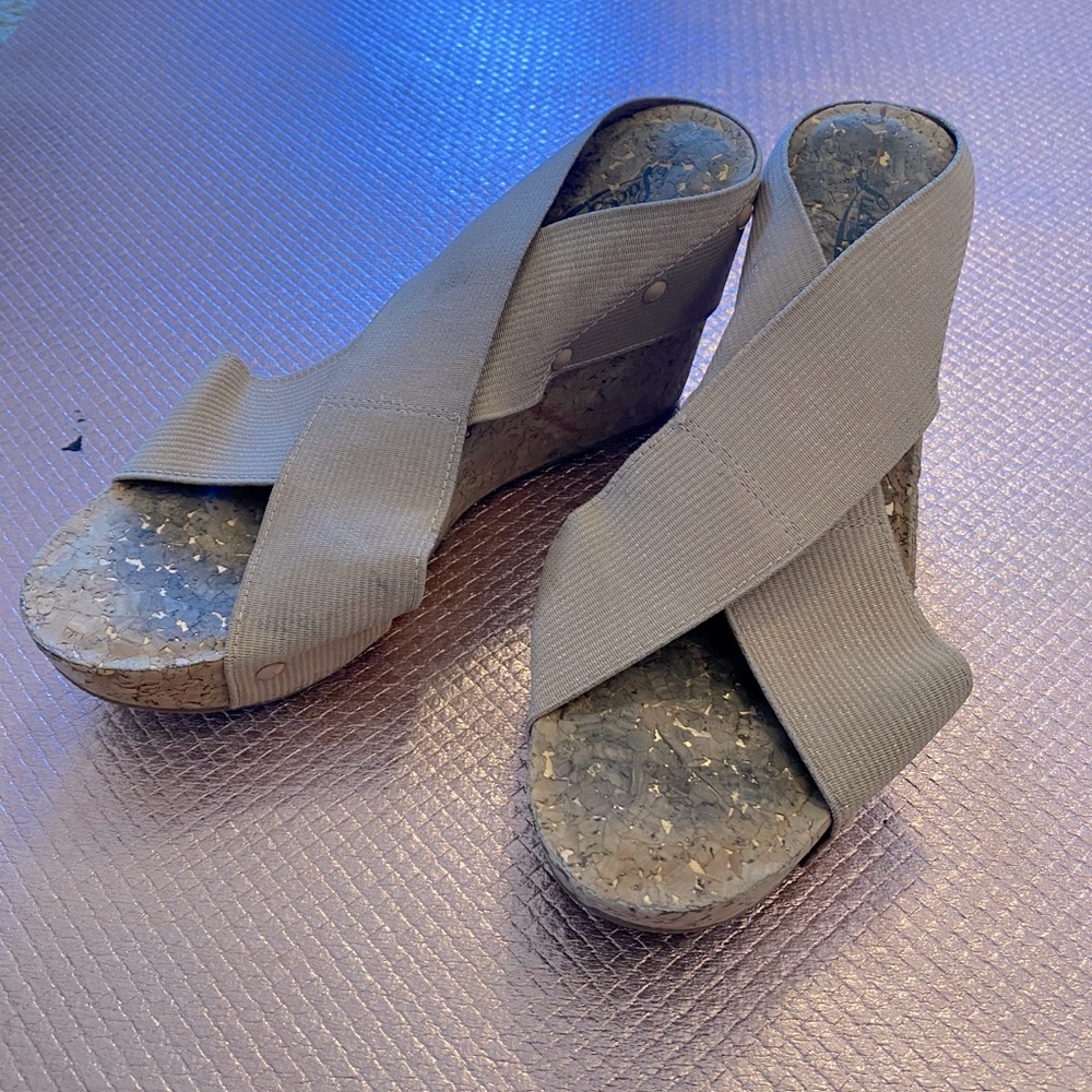 Lucky Brand Nude Metallic Wedge